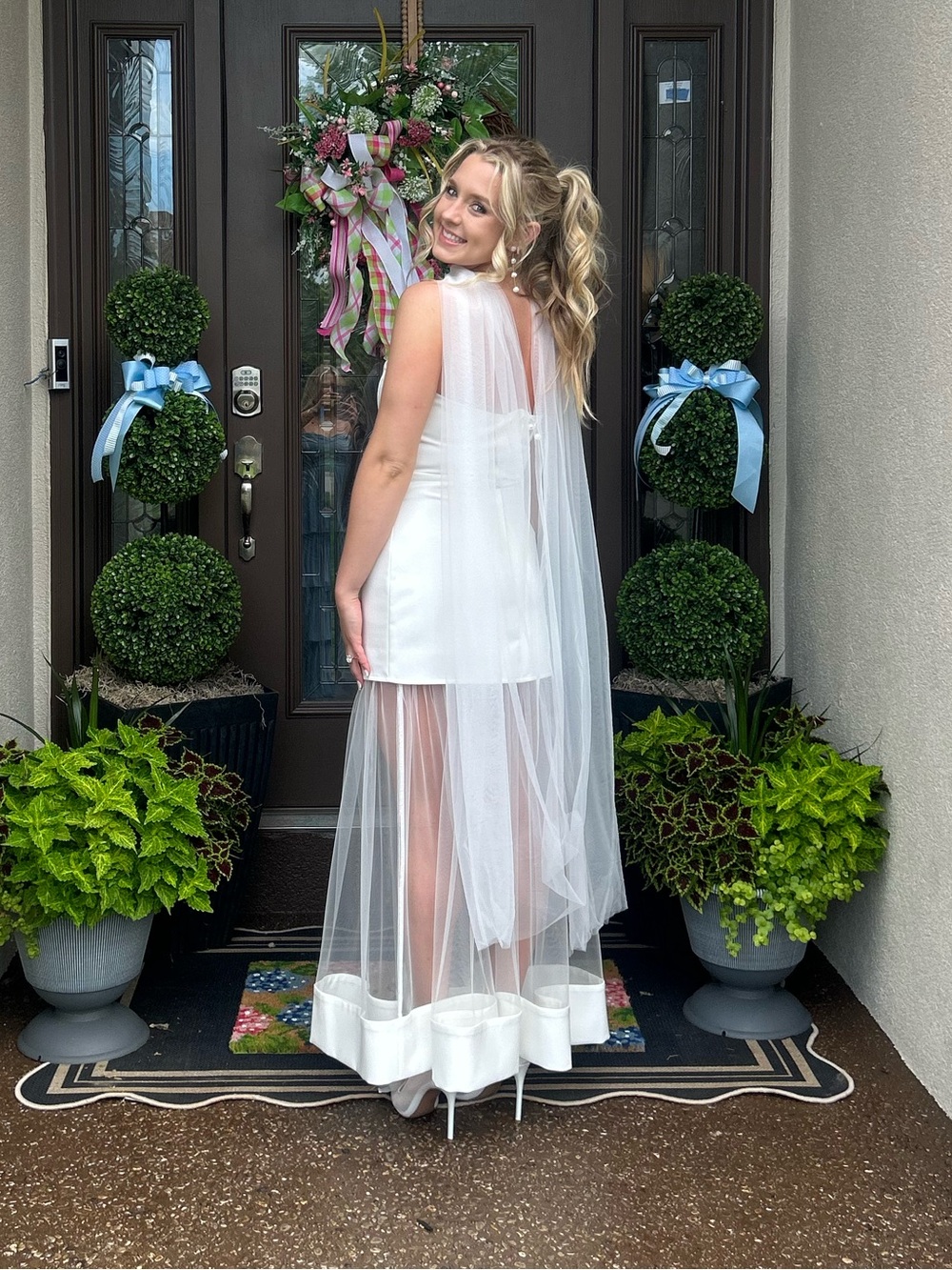 White Bridal Veil with Satin Trim - Unbranded